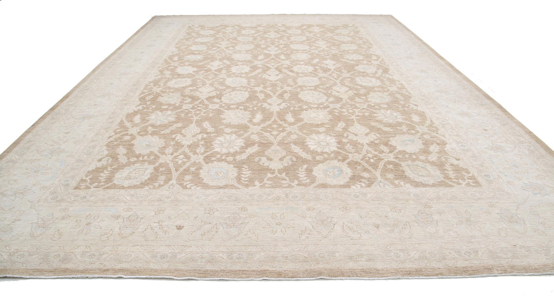 Serenity 13’ 9″ x 18’ 10” - No. AV73275 - ALRUG Rug Store
