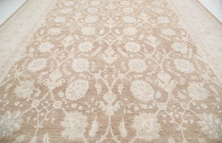 Serenity 13’ 9″ x 18’ 10” - No. AV73275 - ALRUG Rug Store