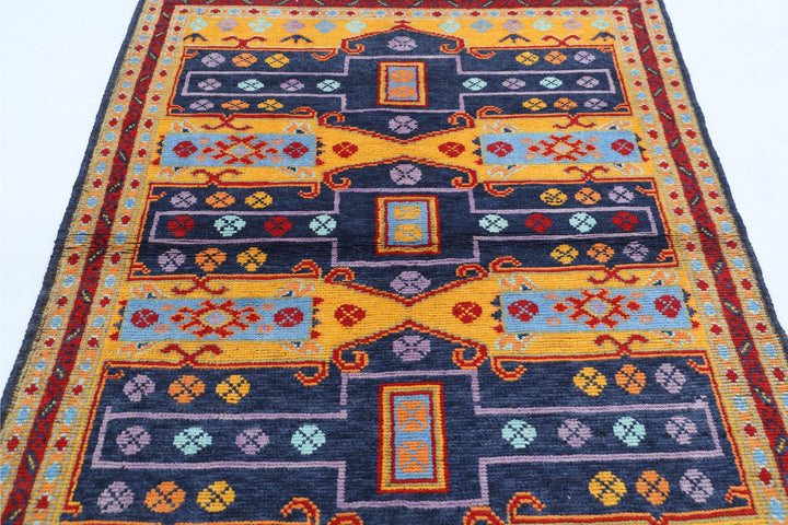 Revival 4’ 4″ x 5’ 10” - No. AV77178 - ALRUG Rug Store