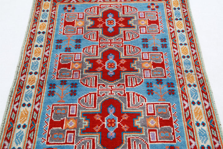 Revival 3’ 5″ x 4’ 11” - No. AV38000 - ALRUG Rug Store
