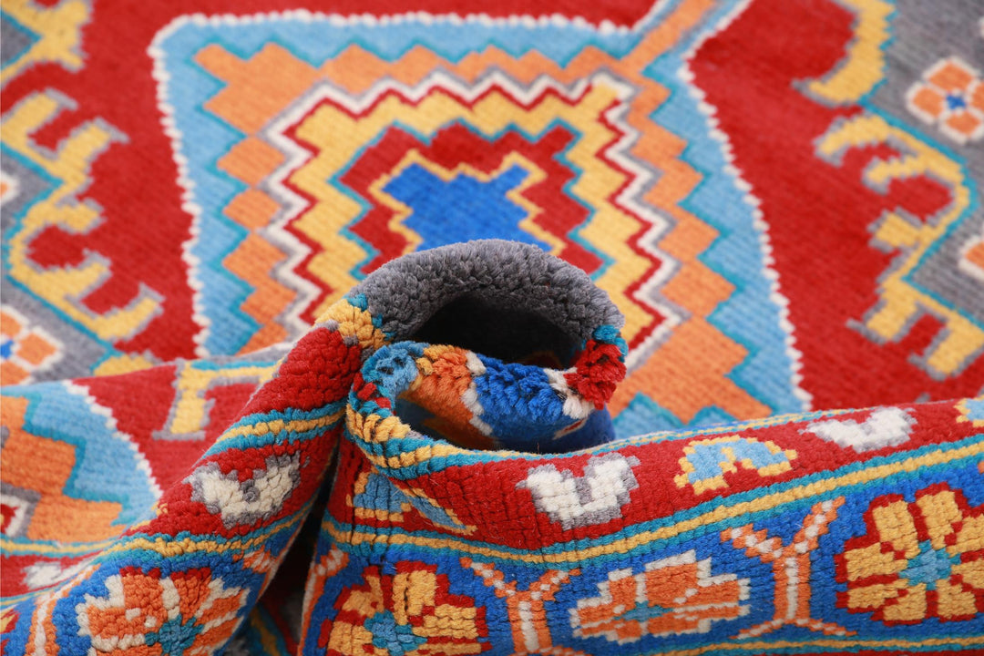 Revival 5’ 8″ x 7’ 9″ - No. AV25723 - ALRUG Rug Store