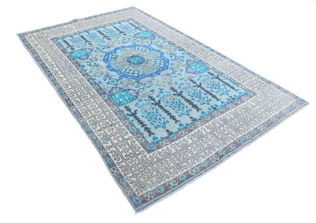 Revival 5’ 3″ x 8’ 5″ - No. AV52725 - ALRUG Rug Store