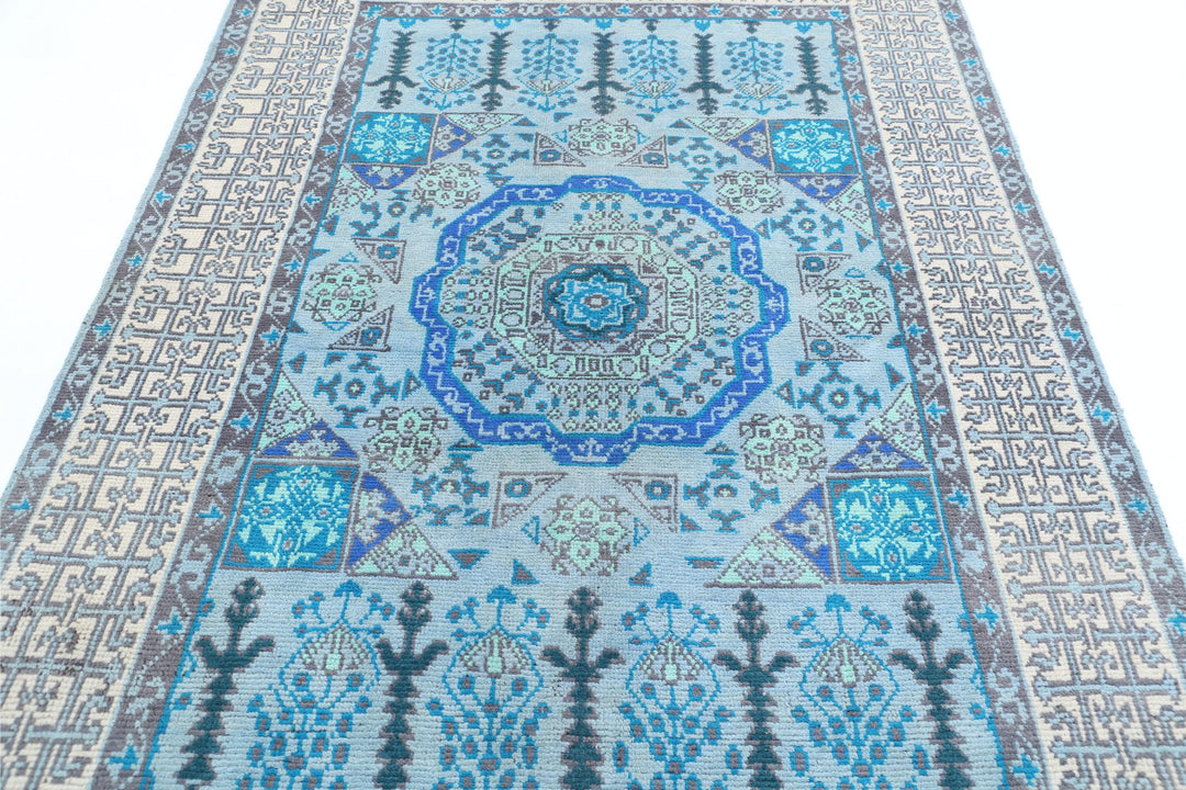 Revival 5’ 3″ x 8’ 5″ - No. AV52725 - ALRUG Rug Store