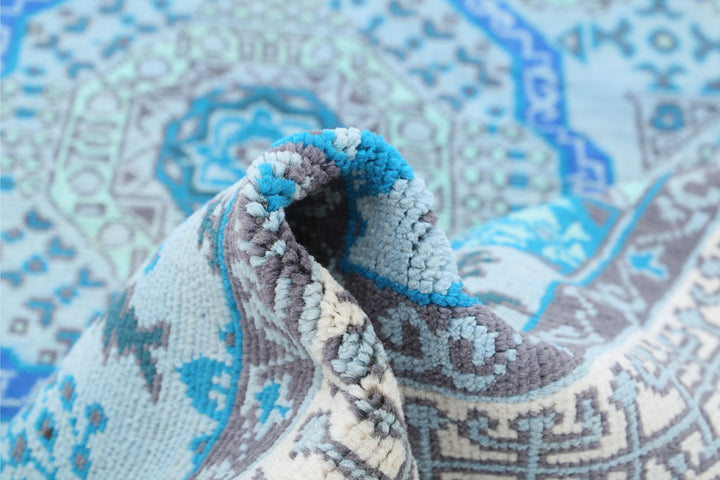 Revival 5’ 3″ x 8’ 5″ - No. AV52725 - ALRUG Rug Store