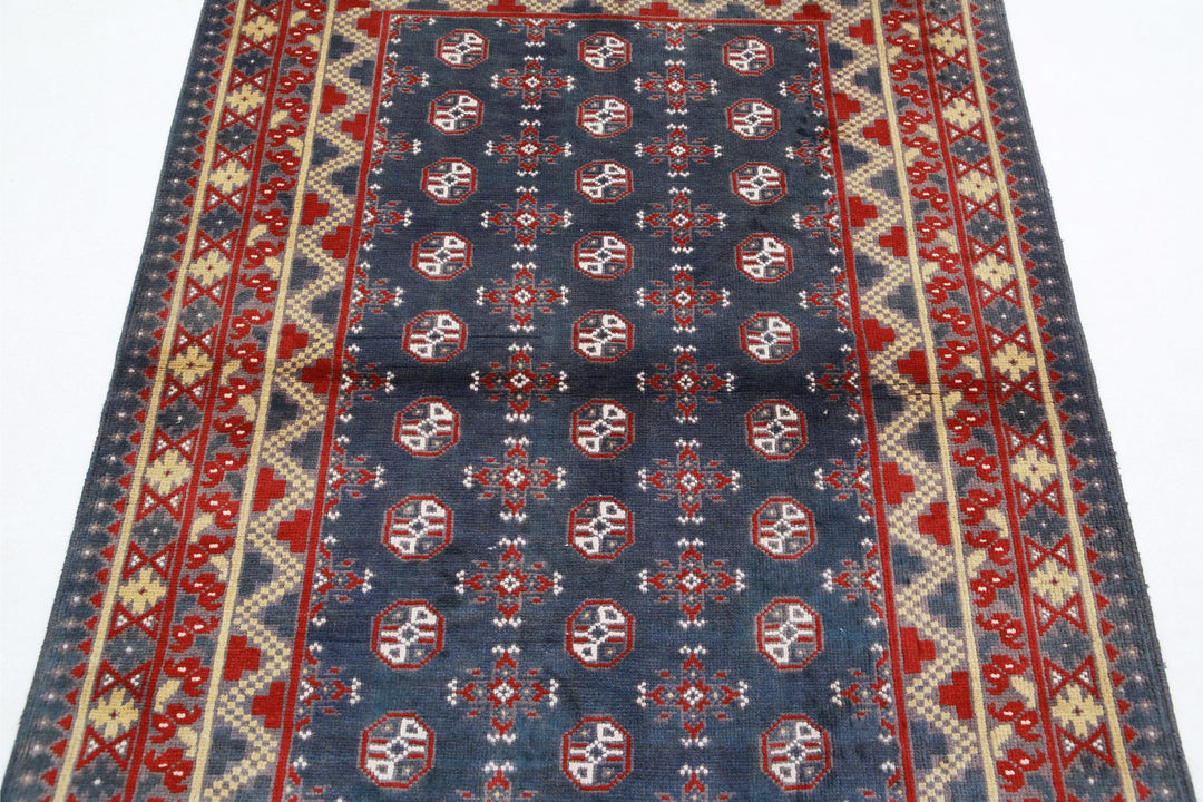 Revival 4’ 1″ x 5’ 10” - No. AV66210 - ALRUG Rug Store