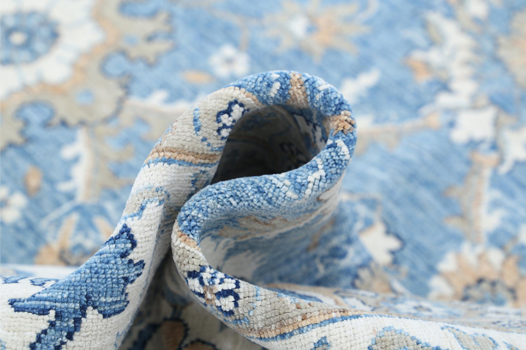 Serenity 8’ 2″ x 9’ 10” - No. AV95746 - ALRUG Rug Store