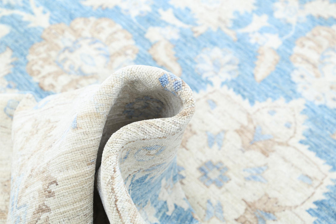 Serenity 7’ 11” x 7’ 10” - No. AV53224 - ALRUG Rug Store