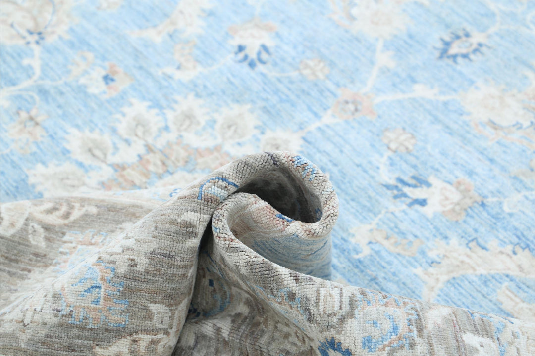 Serenity 8’ 10” x 12’ 7″ - No. AV91472 - ALRUG Rug Store