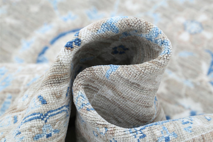 Serenity 8’ 9″ x 11’ 11” - No. AV69266 - ALRUG Rug Store