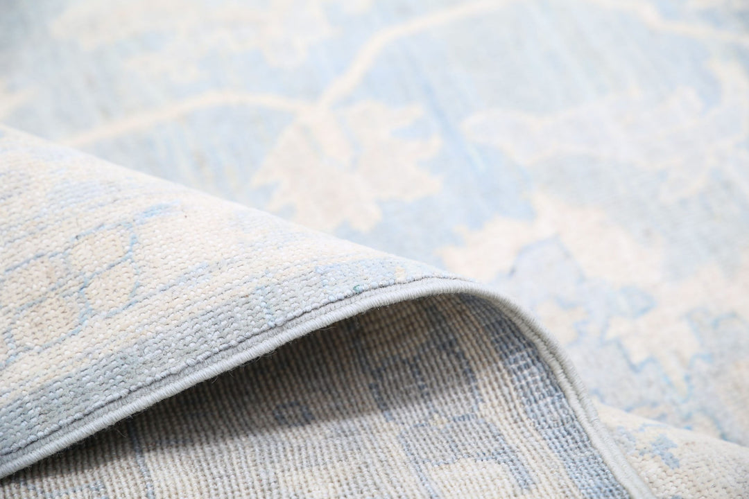 Serenity 9’ 3″ x 12’ 3″ - No. AV83854 - ALRUG Rug Store