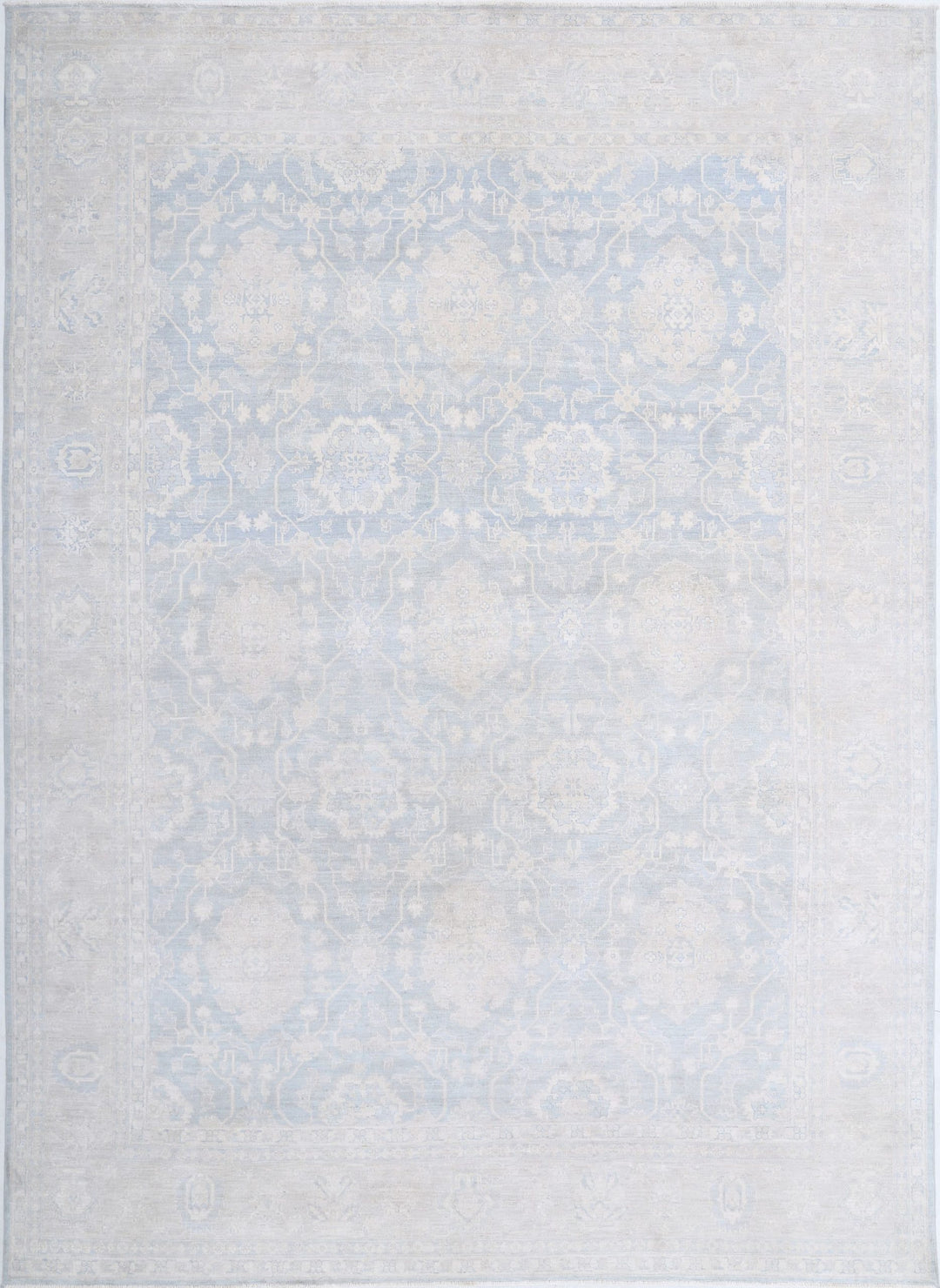 Serenity 9’ 3″ x 12’ 3″ - No. AV83854 - ALRUG Rug Store