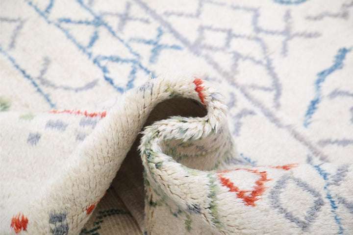 Moroccan 8’ 6″ x 9’ 9″ - No. AV74577 - ALRUG Rug Store