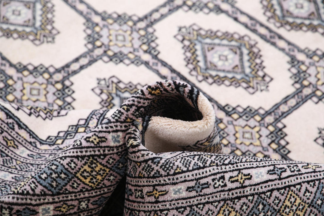 Bokhara 6’ 1″ x 9’ 4″ - No. AV36964 - ALRUG Rug Store