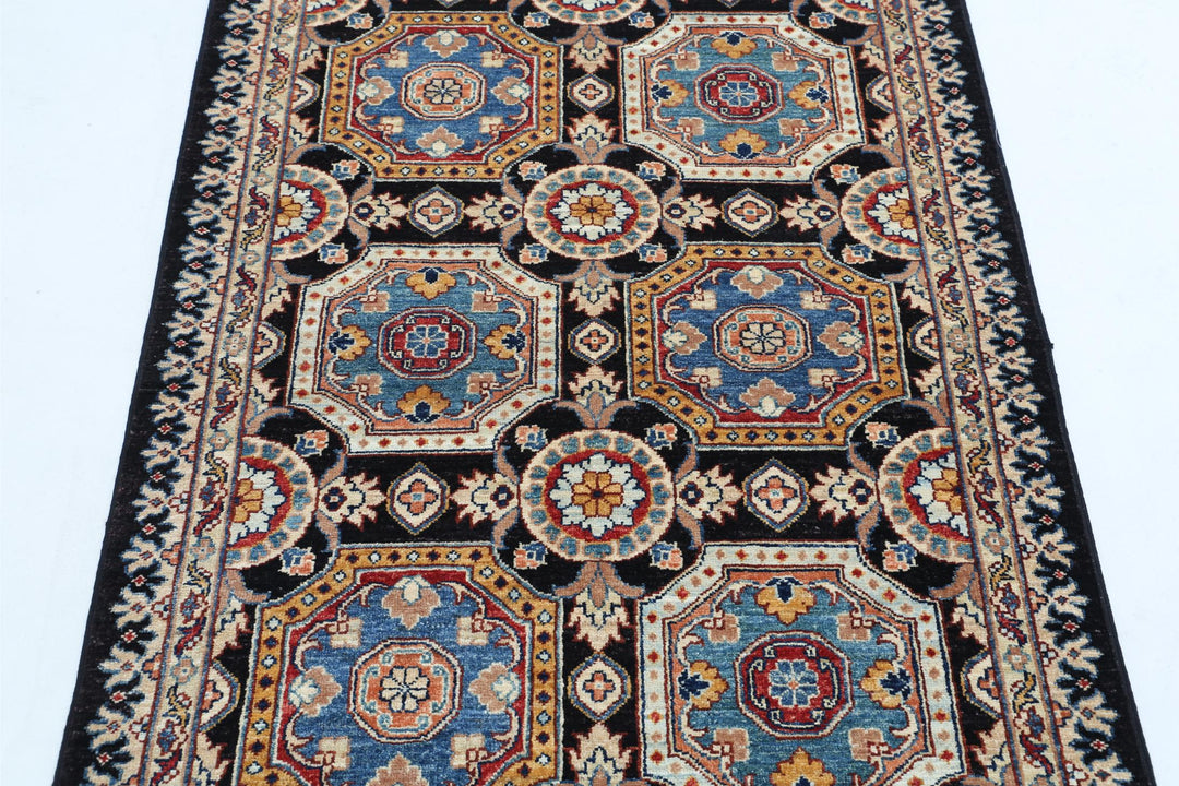 Ziegler 3’ 3″ x 4’ 8″ - No. AV75287 - ALRUG Rug Store