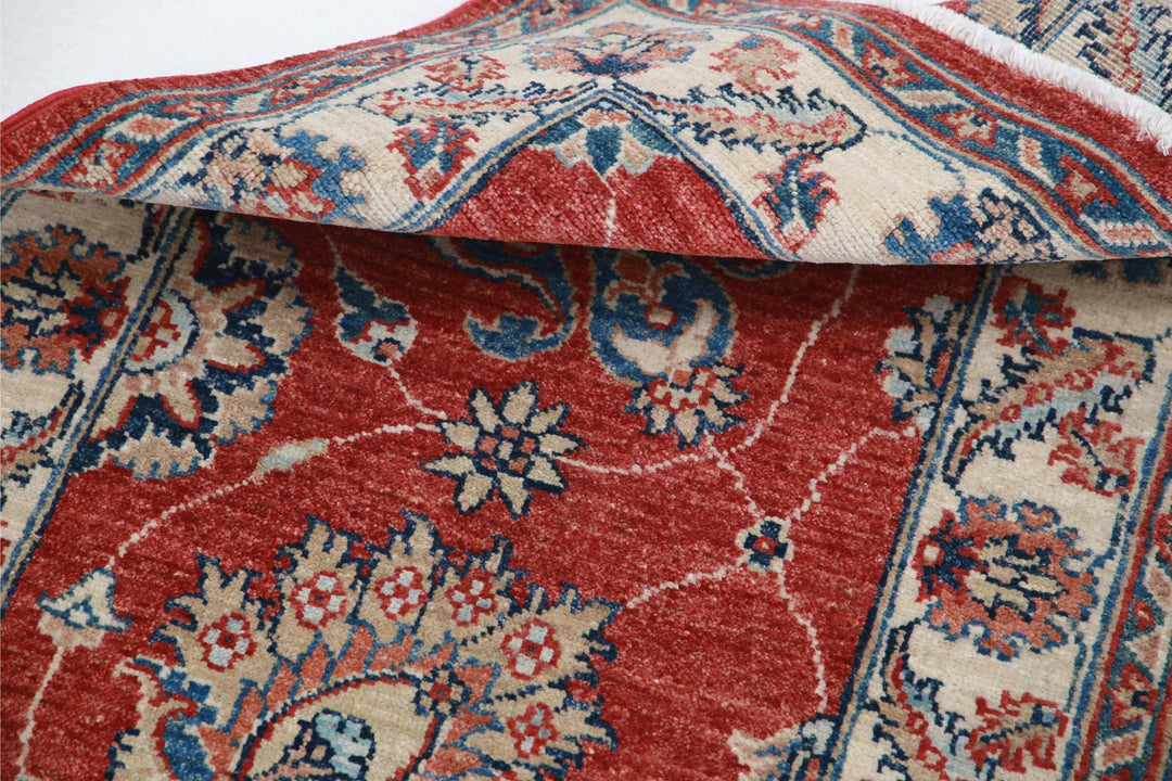 Ziegler 2’ 1″ x 3’ 2″ - No. AV44578 - ALRUG Rug Store