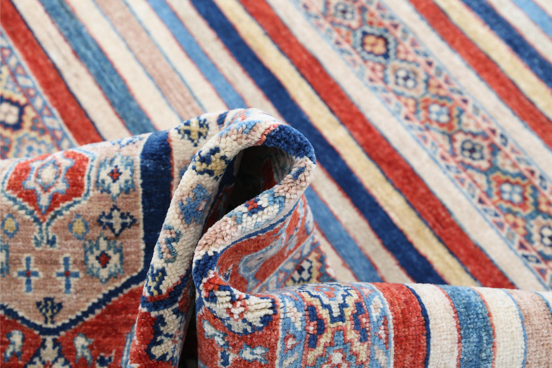 Ziegler 3’ 11” x 5’ 10” - No. AV55727 - ALRUG Rug Store