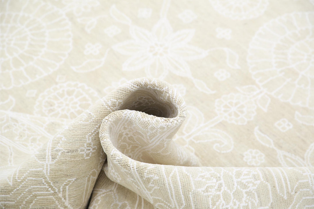 Serenity 8’ 11” x 12’ 0″ - No. AV47473 - ALRUG Rug Store