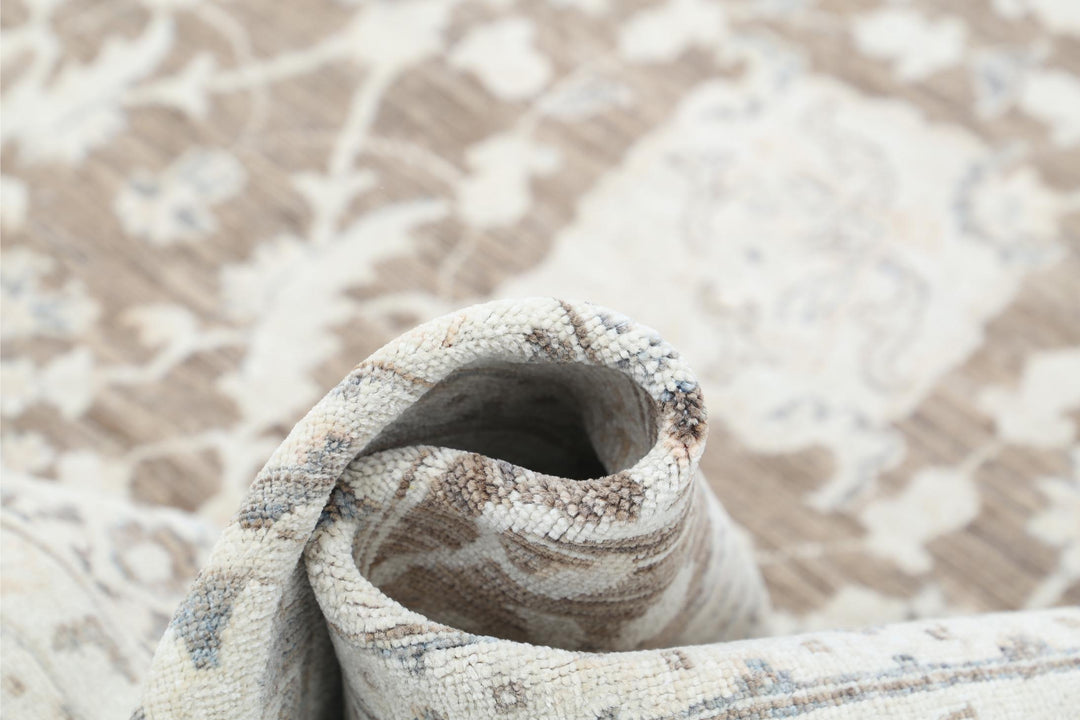 Ziegler 7’ 9″ x 10’ 0″ - No. AV89872 - ALRUG Rug Store