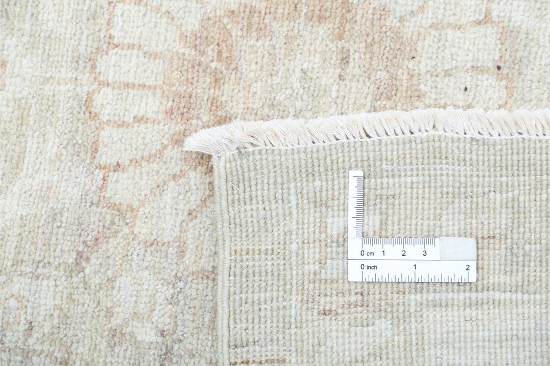 Serenity 8’ 8″ x 11’ 8″ - No. AV22567 - ALRUG Rug Store