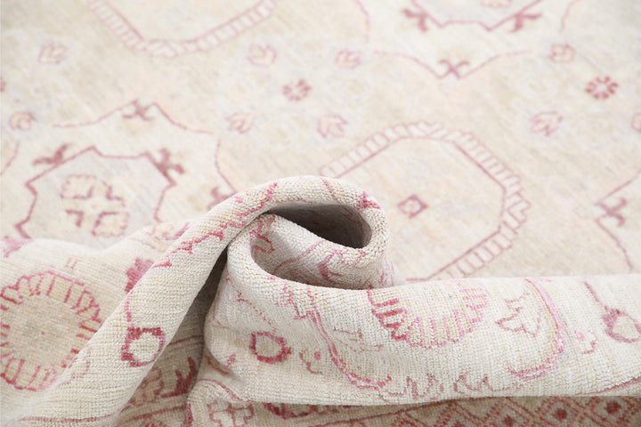 Serenity 7’ 9″ x 10’ 4″ - No. AV63021 - ALRUG Rug Store