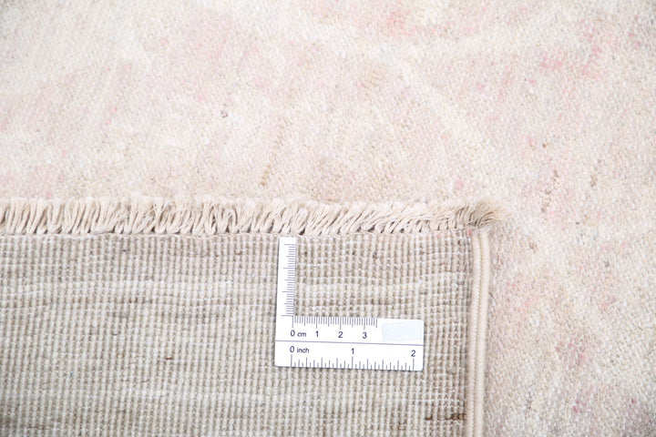 Serenity 9’ 1″ x 12’ 3″ - No. AV40829 - ALRUG Rug Store