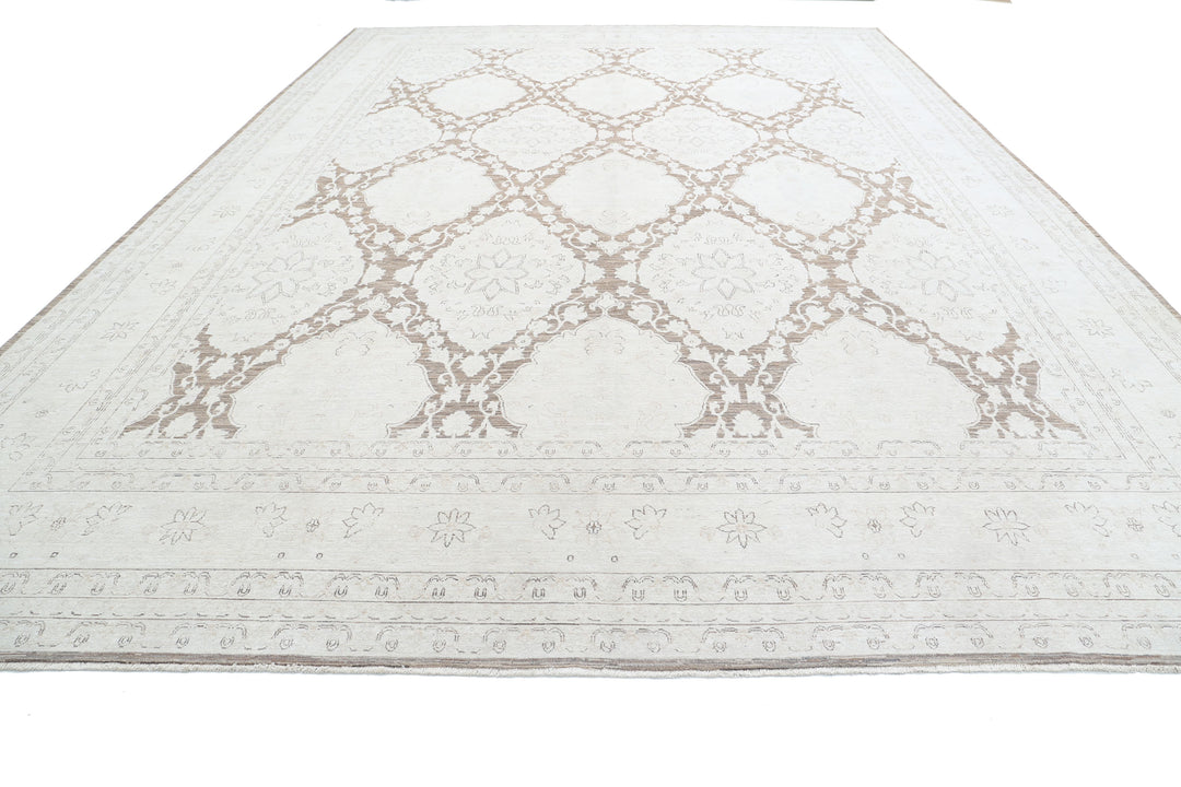 Serenity 13’ 0″ x 17’ 6″ - No. AV22146 - ALRUG Rug Store