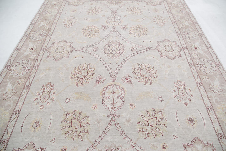 Serenity 8’ 3″ x 10’ 10” - No. AV36803 - ALRUG Rug Store
