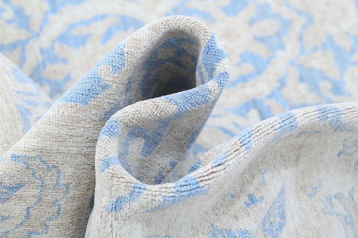 Serenity 8’ 0″ x 9’ 10” - No. AV91507 - ALRUG Rug Store