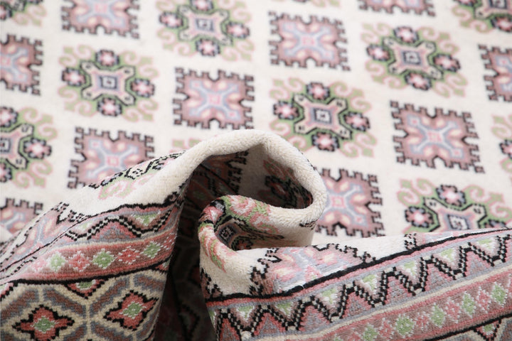 Bokhara 6’ 0″ x 9’ 5″ - No. AV97607 - ALRUG Rug Store