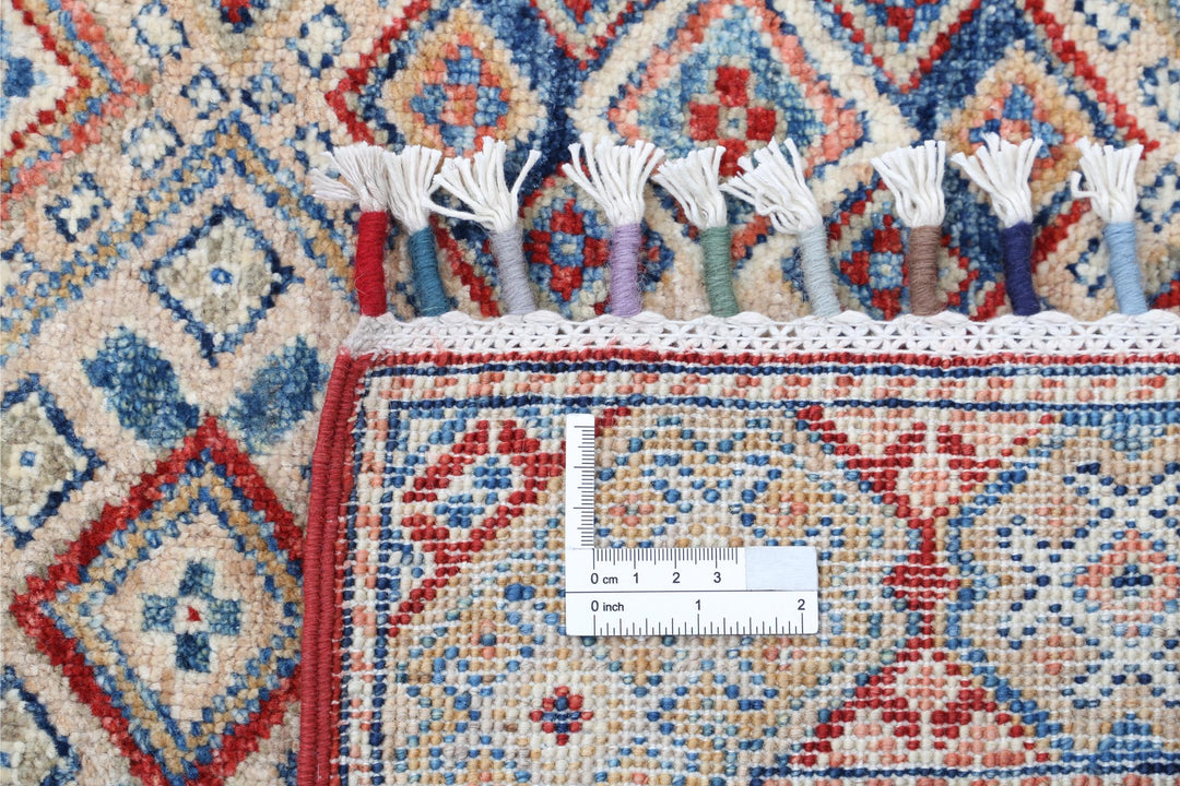 Ziegler 8’ 9″ x 11’ 11” - No. AV10810 - ALRUG Rug Store