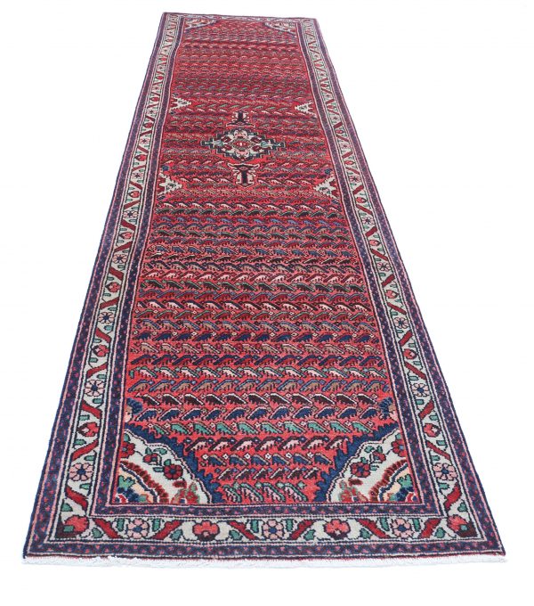 Hamadan 3’ 5″ x 13’ 4″ - No. AV47499