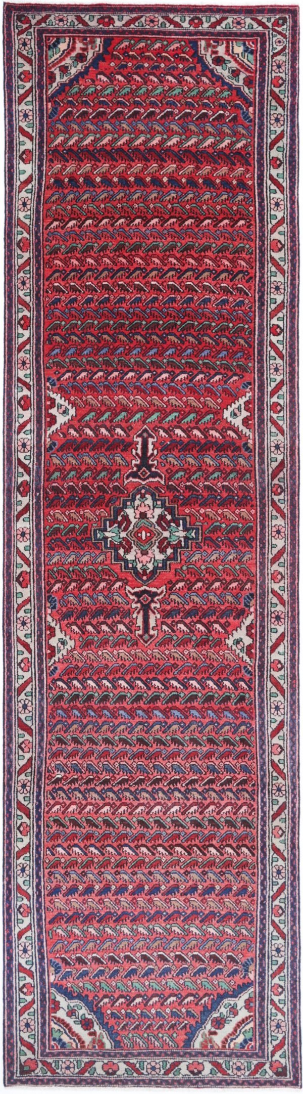 Hamadan 3’ 5″ x 13’ 4″ - No. AV47499