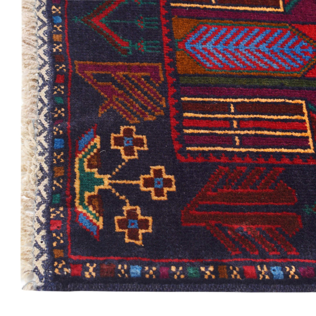 Pictorial Rug 2' 9" x 4' 7" - No. AL80634