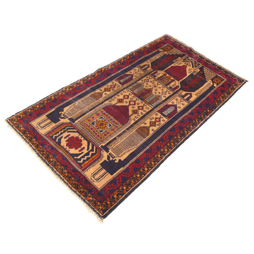 Prayer Rug 2' 8" x 4' 9" - No. AL65117