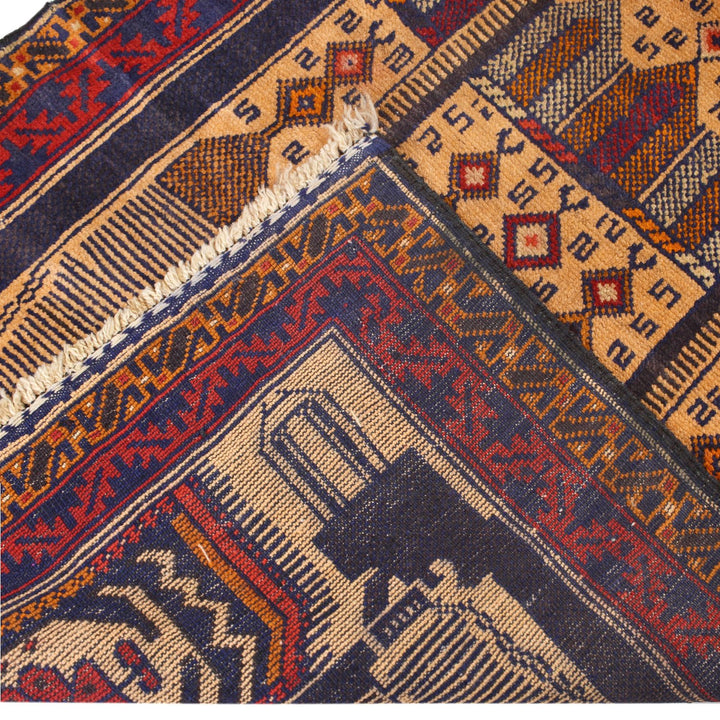 Prayer Rug 2' 8" x 4' 9" - No. AL65117