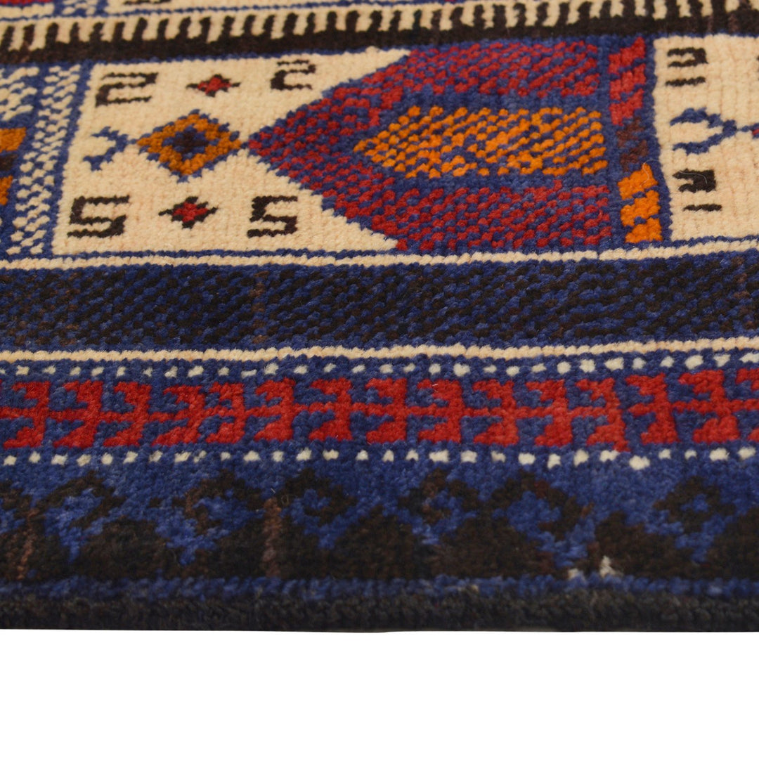 Prayer Rug 2' 8" x 4' 4" - No. AL37822
