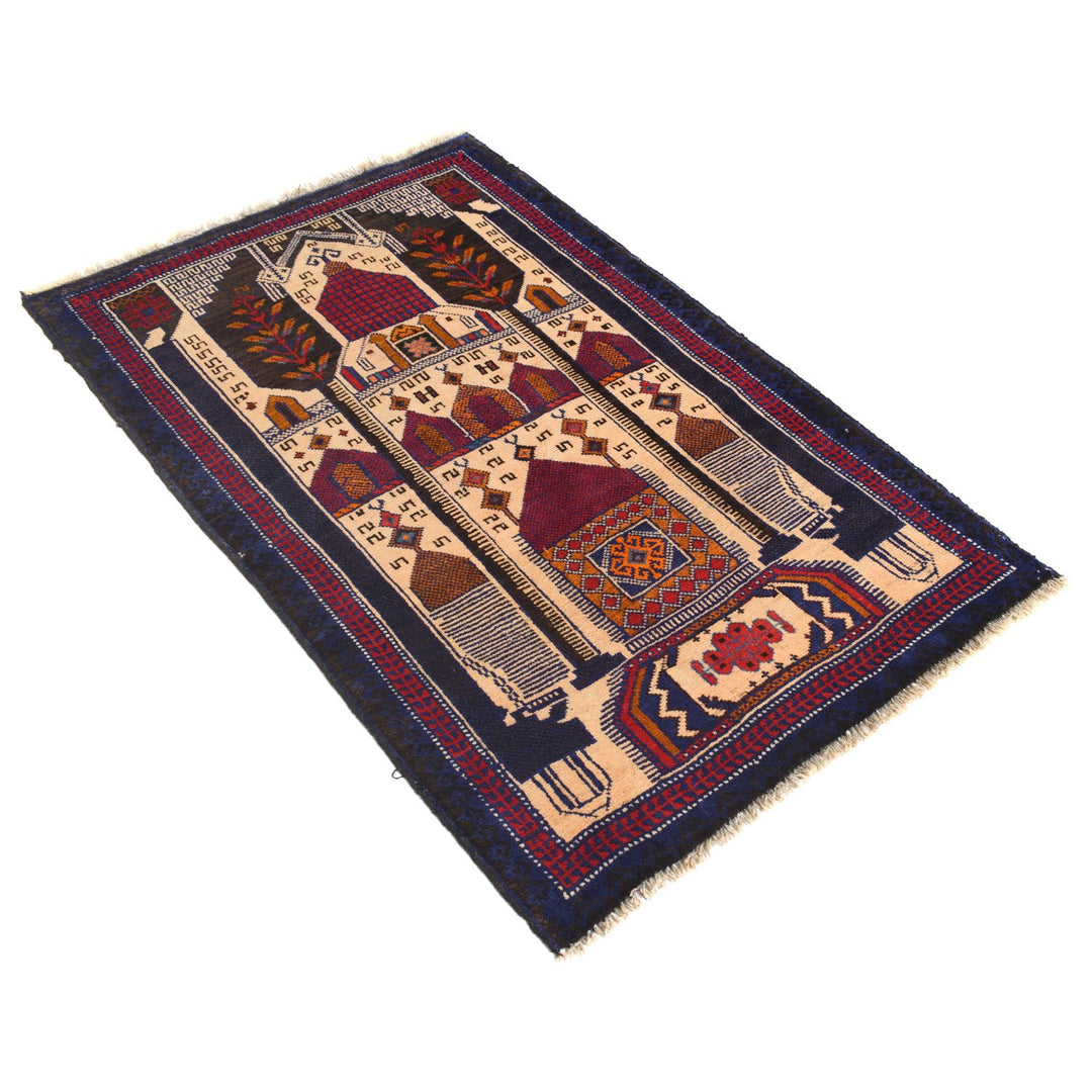 Prayer Rug 2' 8" x 4' 4" - No. AL37822