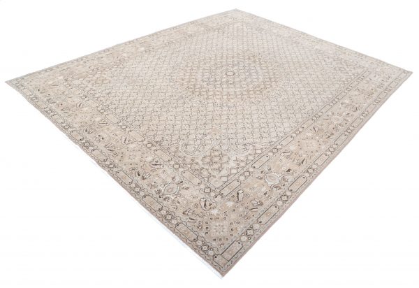 Vintage 7’ 9″ x 9’ 7″ - No. AV68377