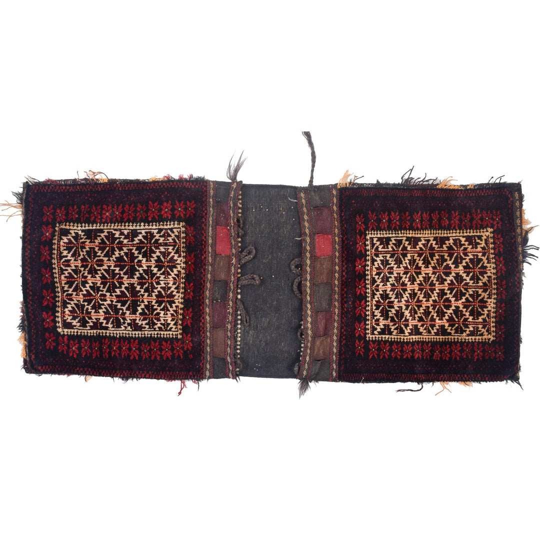 Saddle Bag 1' 9" x 4' 8" (ft) - No. AL19690 - ALRUG Rug Store