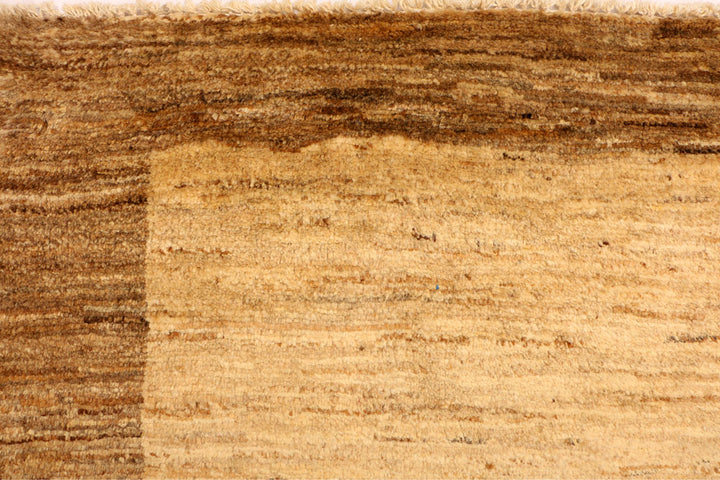 Navajo White Gabbeh 4' 6 x 6' 7 - No. 33892 - ALRUG Rug Store