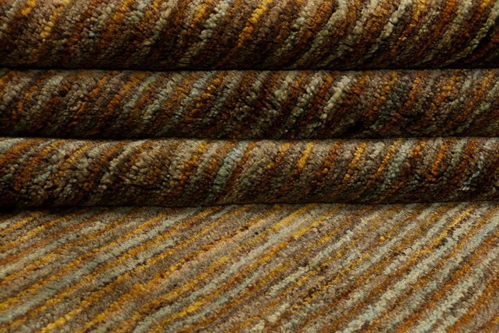 Dark Khaki Gabbeh 5' 5 x 8' 3 - No. 34180 - ALRUG Rug Store