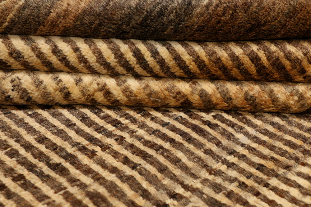 Tan Gabbeh 5' 6 x 8' 2 - No. 34192 - ALRUG Rug Store