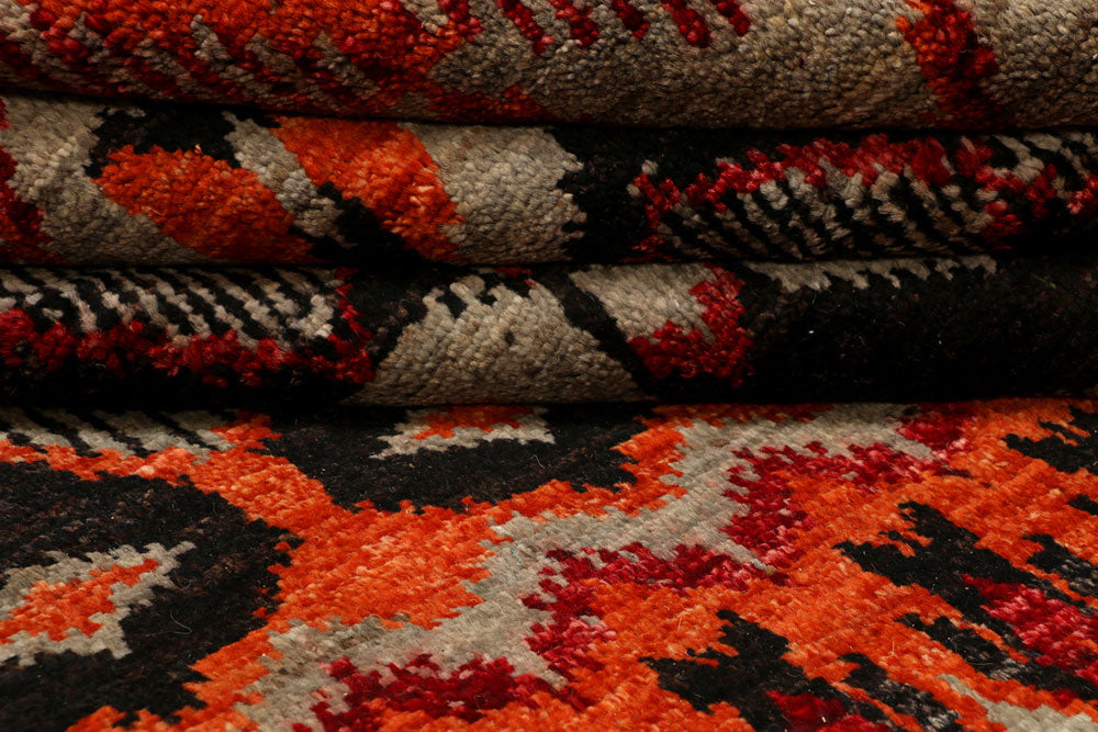 Multi Colored Ikat 5' 11 x 9' - No. 34202 - ALRUG Rug Store