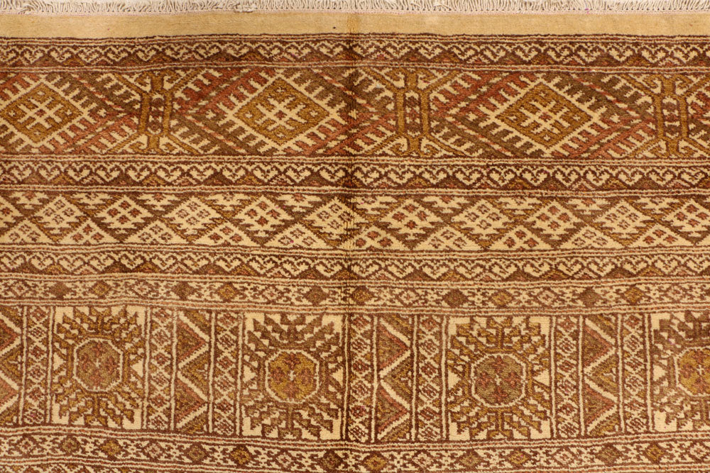 Navajo White Bokhara 6' 5 x 9' 2 - No. 34271 - ALRUG Rug Store