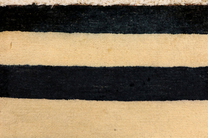 Navajo White Gabbeh 2' 1 x 3' - No. 34323 - ALRUG Rug Store