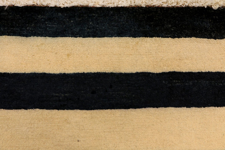 Navajo White Gabbeh 2' 1 x 3' - No. 34323 - ALRUG Rug Store