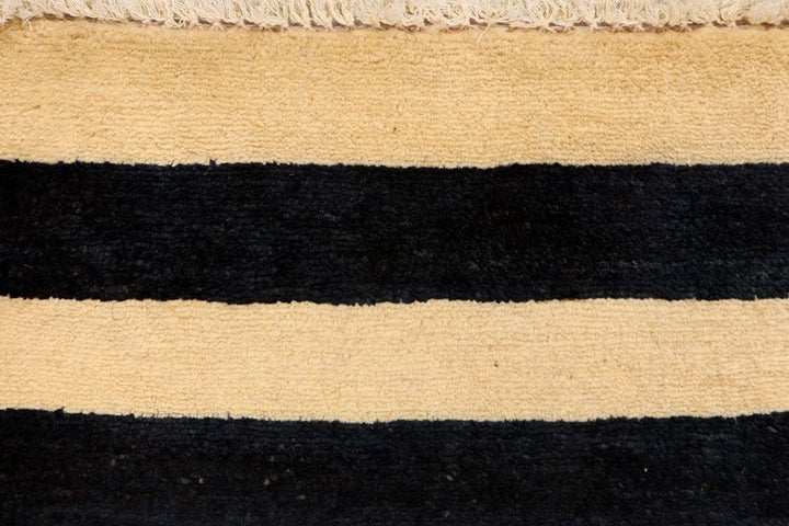 Gabbeh 2' 1 x 2' 11 - No. 34330 - ALRUG Rug Store