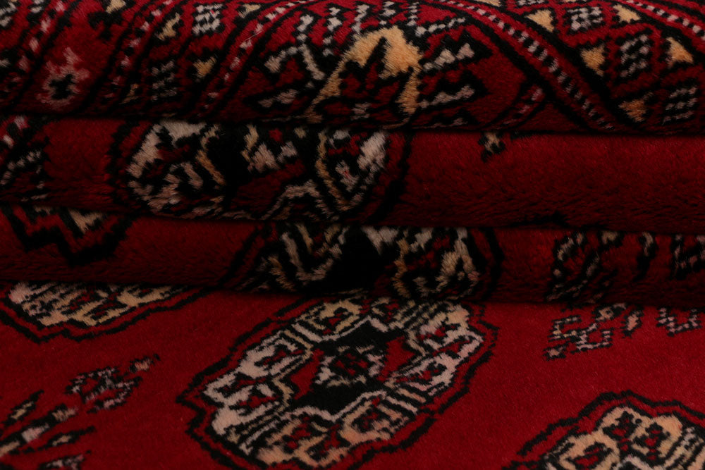 Firebrick Bokhara 5' 5 x 7' 7 - No. 35430 - ALRUG Rug Store