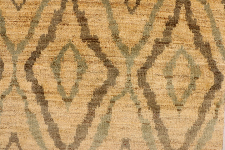 Navajo White Gabbeh 2' 6 x 12' - No. 36476 - ALRUG Rug Store