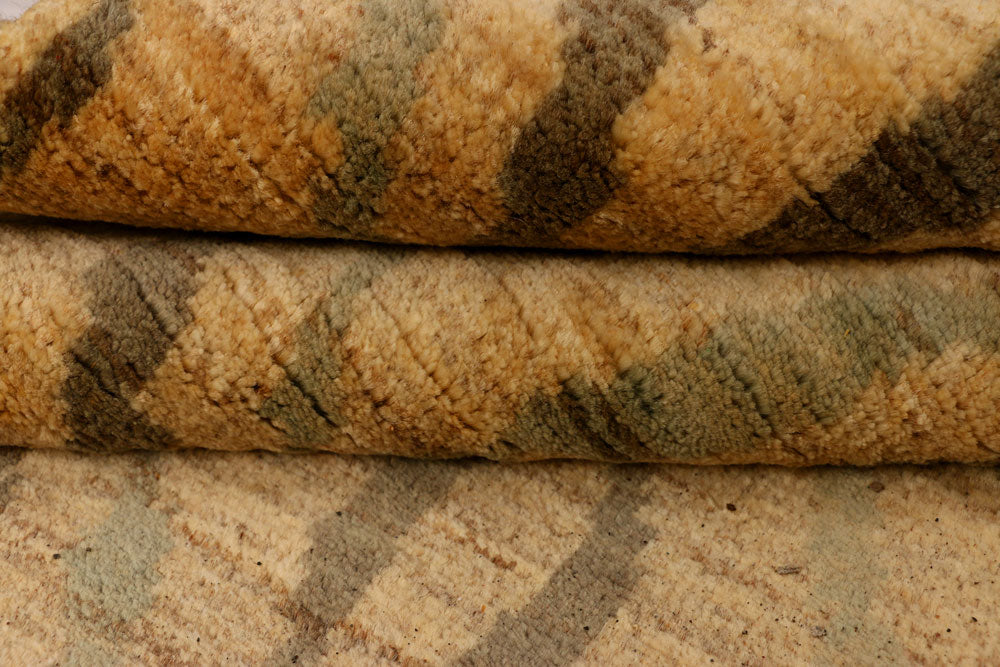 Navajo White Gabbeh 2' 6 x 12' - No. 36476 - ALRUG Rug Store